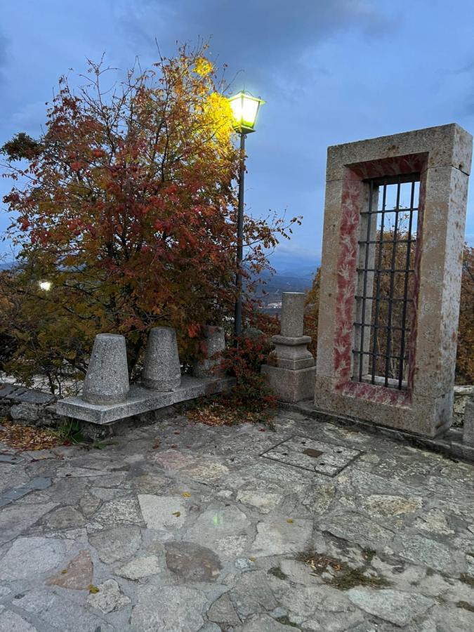 Casa Tia Modesta Es Una Calida Y Acogedora Casa Cabezas Bajas Luaran gambar